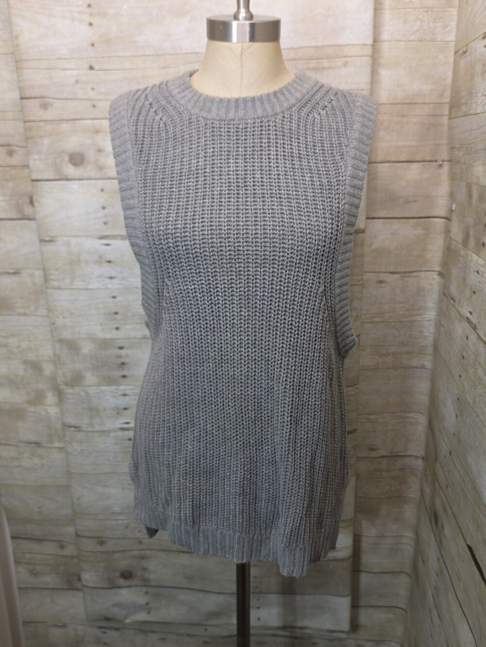 Sleeveless Knit Tunic Sweater in Heather Gray